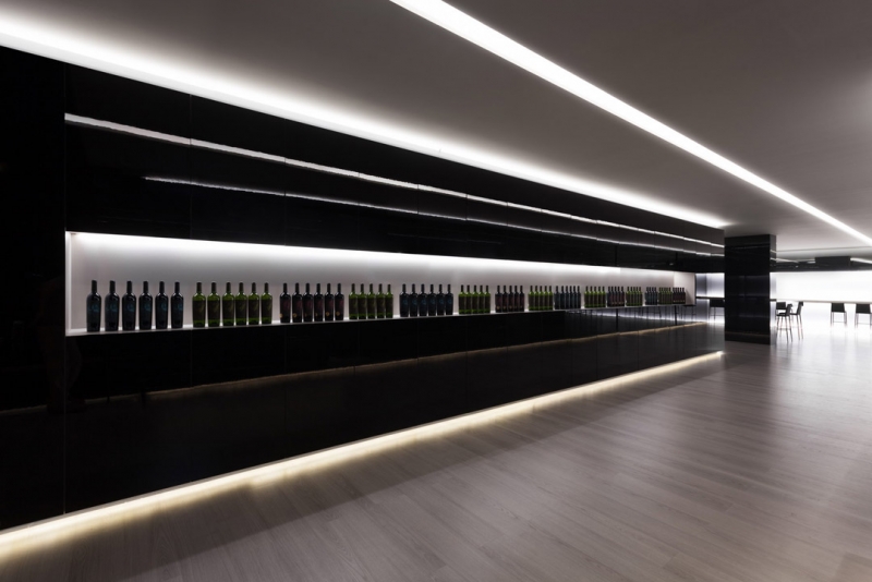 Vegamar Seleccion葡萄酒零售商店空間設計